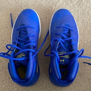 Curry blue and yellow basketball shoes 2.5Y